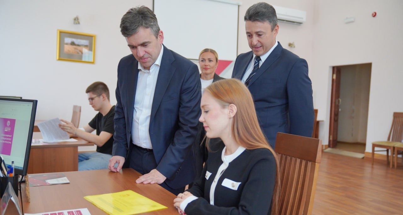 Губернатор Ивановской области провел рабочую встречу с директором филиала