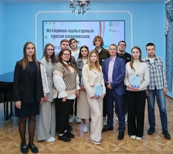 Преподаватели и студенты Президентской академии приняли участие в международной научно-практической конференции