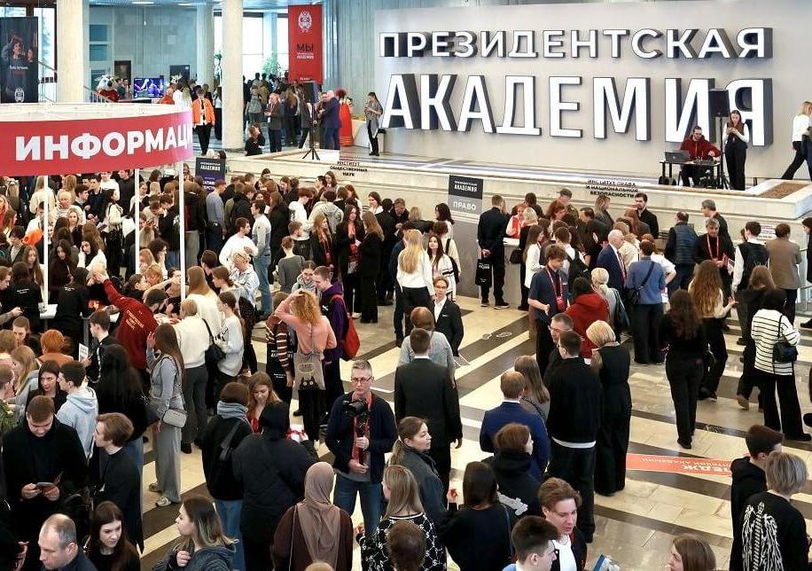 6 тысяч абитуриентов: в Академии прошел самый большой День открытых дверей