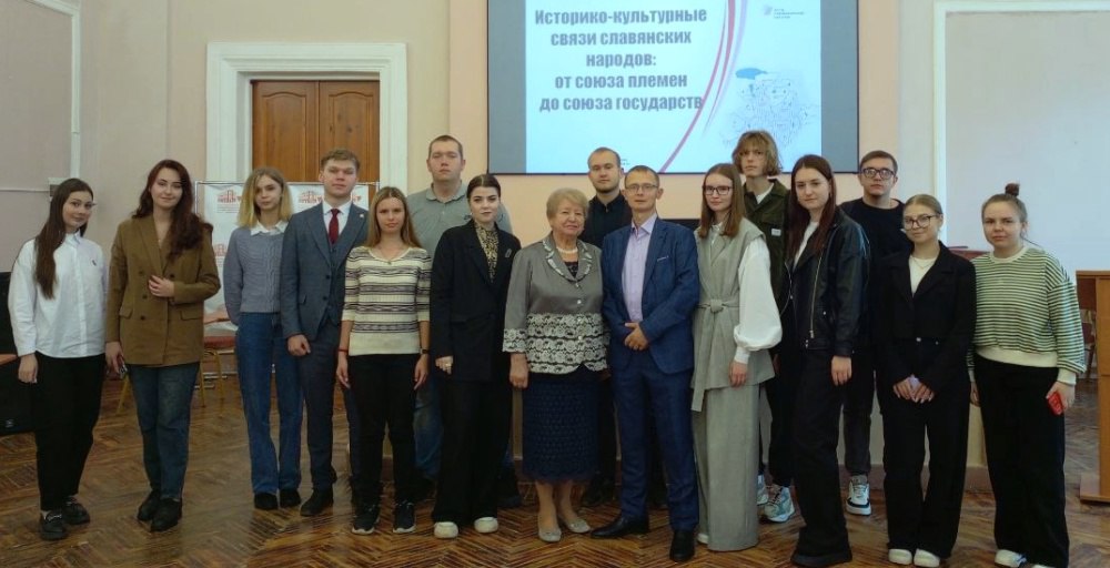 Преподаватели и студенты Президентской академии приняли участие в международной научно-практической конференции